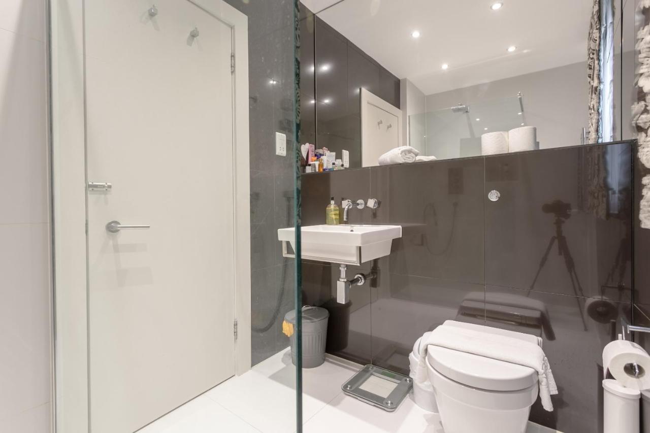 2 Bedroom Apartment Hammersmith Grove Sleeps 4 London Kültér fotó